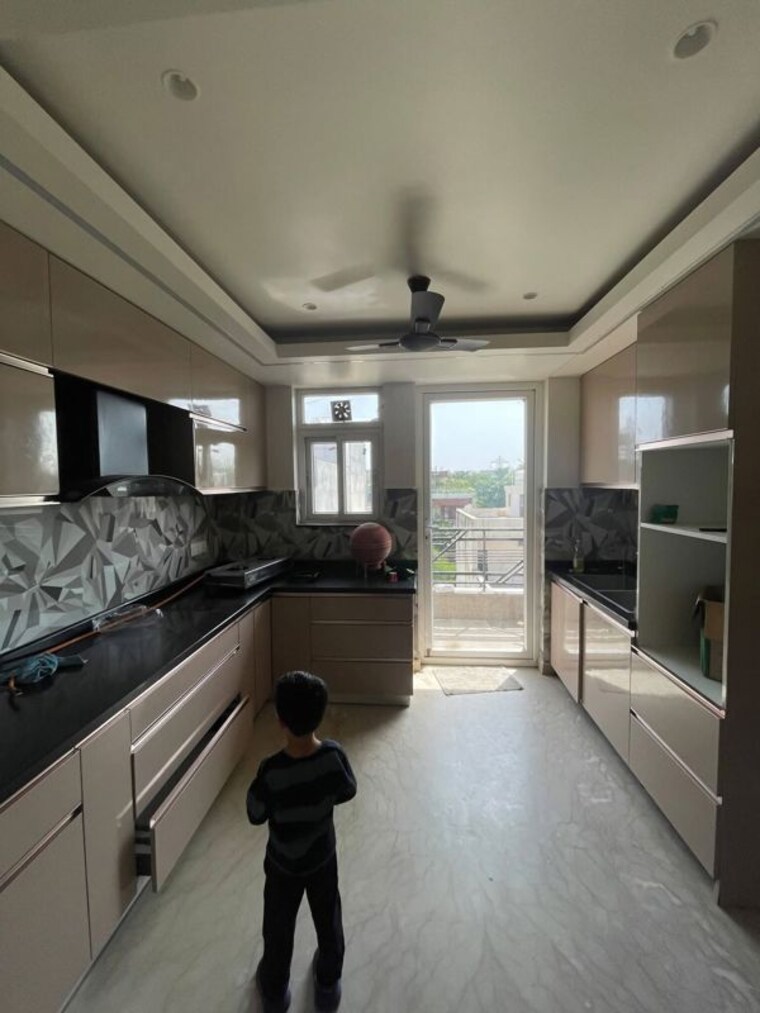 Kitchen, sector 45 3 Bedroom 2857 Sq.Ft. Builder Floor In Sector 45 Gurgaon 10734303