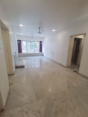 Room in 3 BHK Apartment at Shubh Gateway, Viman Nagar – for Rent