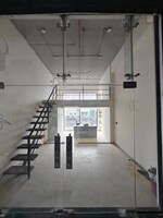 706 Sq.Ft. Retail Shop in Heaven Hills