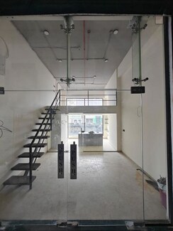 Retail Shop For Sale in Heaven Hills