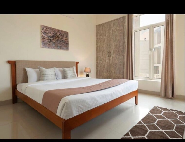 Bedroom, satya-the-hermitage 4 Bedroom 3500 Sq.Ft. Apartment In Sector 103 Gurgaon 10734357