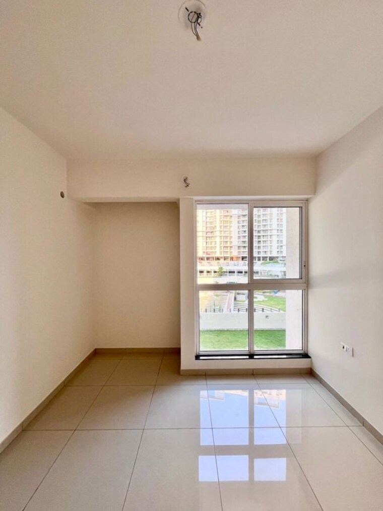 Room, godrej-emerald 2 Bedroom 900 Sq.Ft. Apartment In Ghodbunder Road Thane 10734360