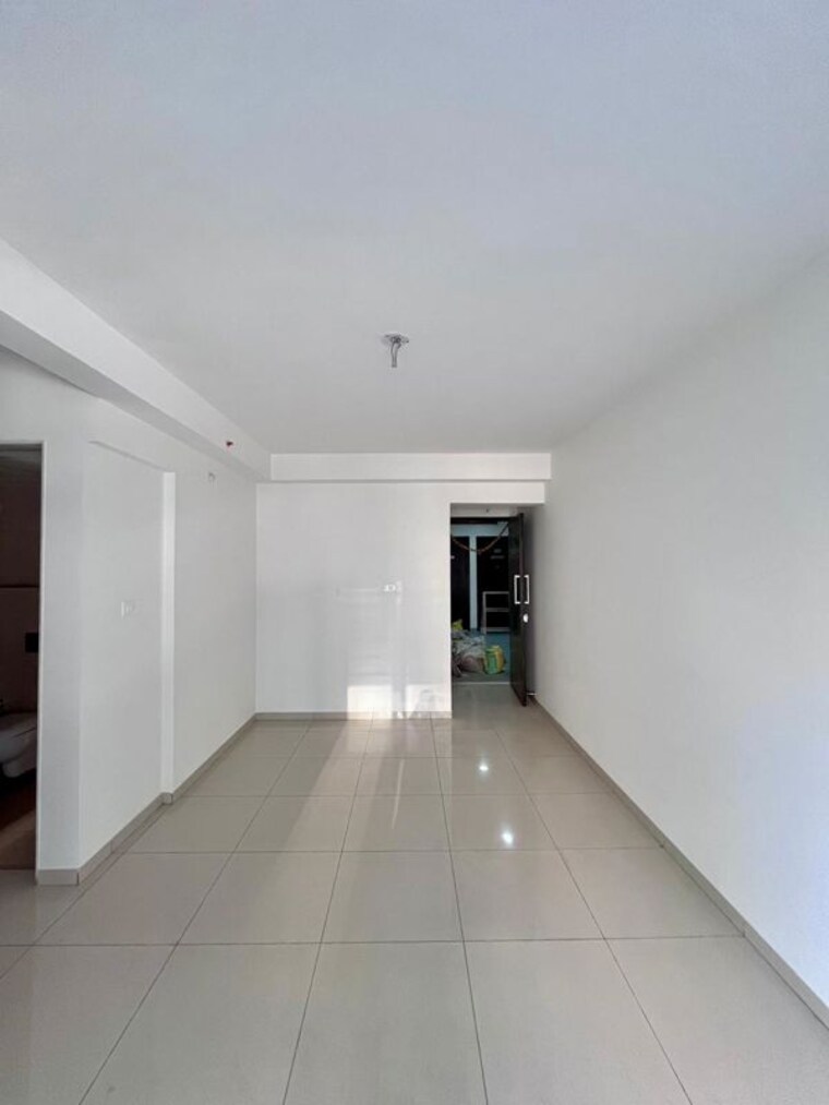 undefined, godrej-emerald 2 Bedroom 900 Sq.Ft. Apartment In Ghodbunder Road Thane 10734360