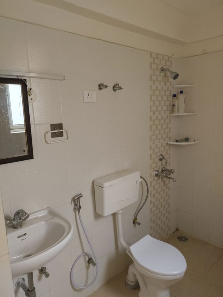 Bathroom, shree-vardhman-mantra 2 Bedroom 800 Sq.Ft. Apartment In Sector 67 Gurgaon 10734368
