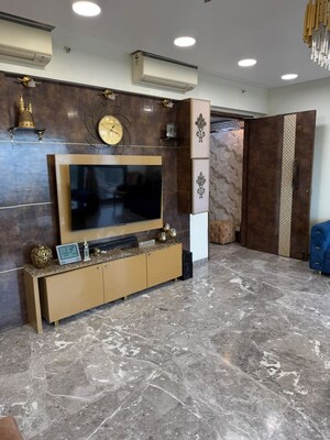 Room in 2 BHK Apartment at Dadar West – for Sale