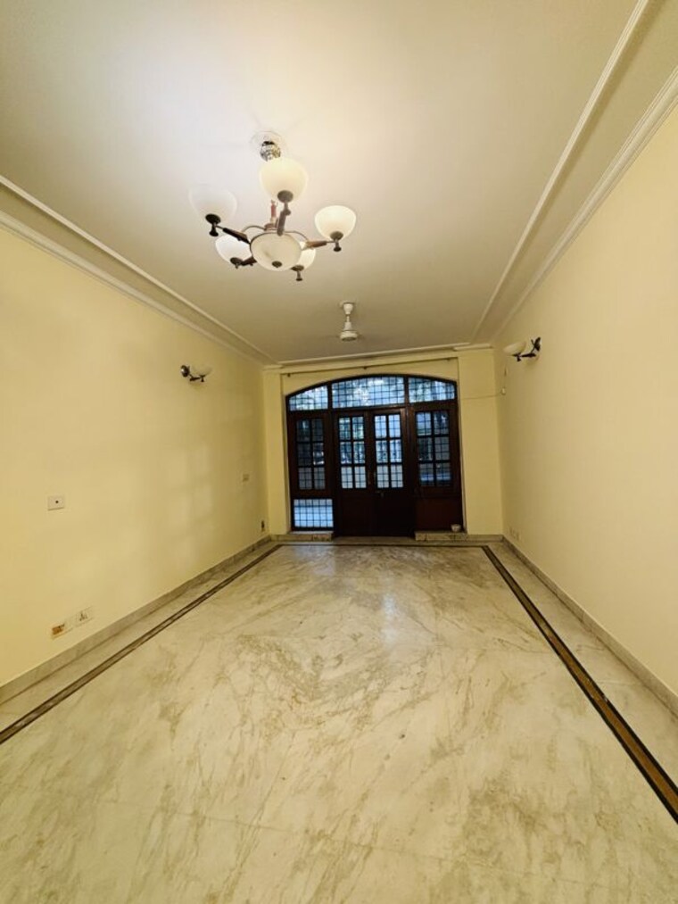 Room, dlf phase i 3 Bedroom 4500 Sq.Ft. Independent House In Dlf Phase I Gurgaon 10734365