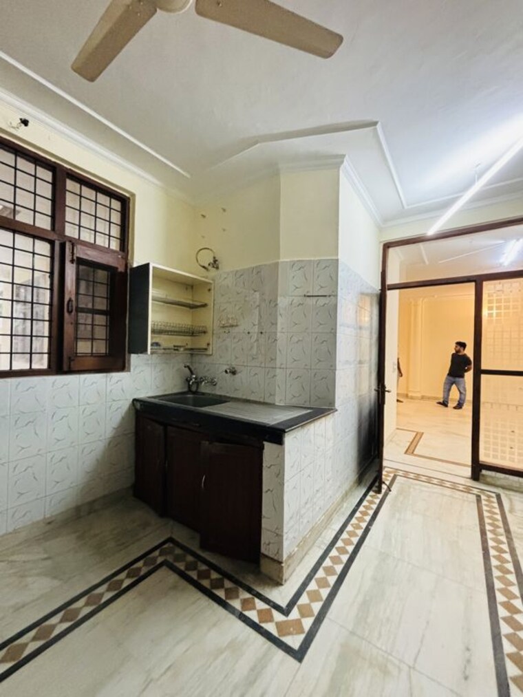 Kitchen, dlf phase i 3 Bedroom 4500 Sq.Ft. Independent House In Dlf Phase I Gurgaon 10734365