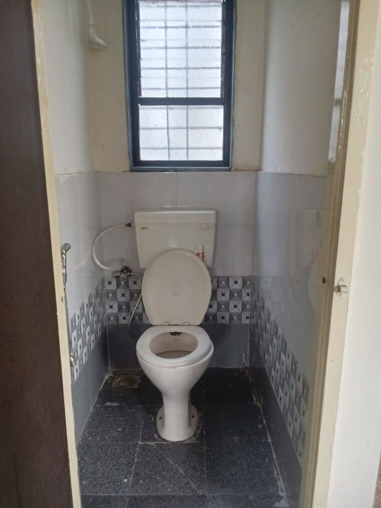 Bathroom, eden-garden-chs 2 Bedroom 1250 Sq.Ft. Apartment In Viman Nagar Pune 10734375