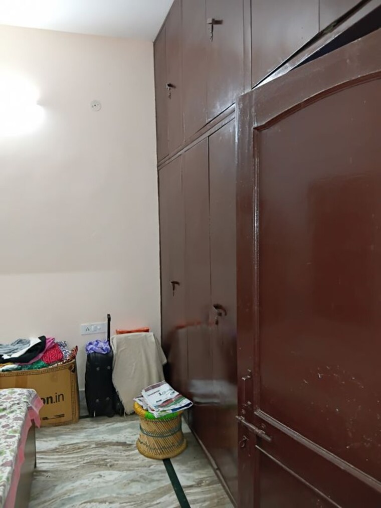 undefined, sector 30 5 Bedroom 108 Sq.Yd. Independent House In Sector 30 Faridabad 10734359