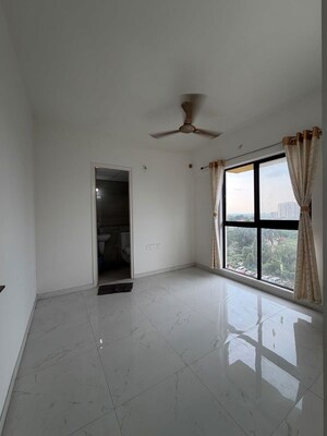 Room in 1 BHK Apartment at Runwal Gardens, Dombivli East – for Rent