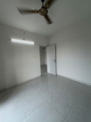 Room in 1 BHK Apartment at Runwal Gardens, Dombivli East – for Rent