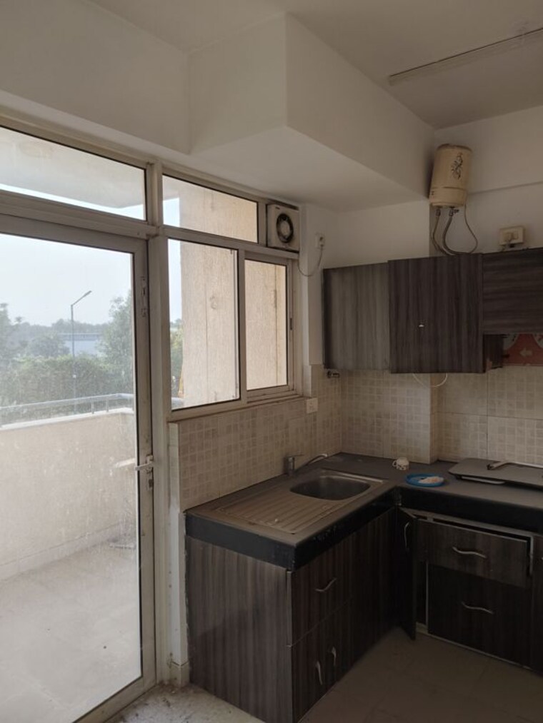 Kitchen, godrej-101 2.5 Bedroom 1600 Sq.Ft. Apartment In Sector 79 Gurgaon 10734392