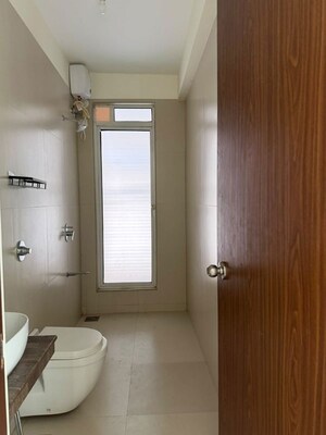 Bathroom in 4 BHK Apartment at Lodha Sterling, Kolshet Road – for Rent
