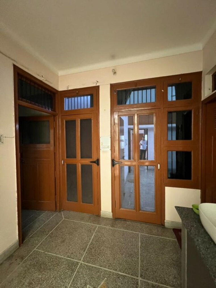 Room, sector 4 2 Bedroom 1452 Sq.Ft. Independent House In Sector 4 Gurgaon 10734419