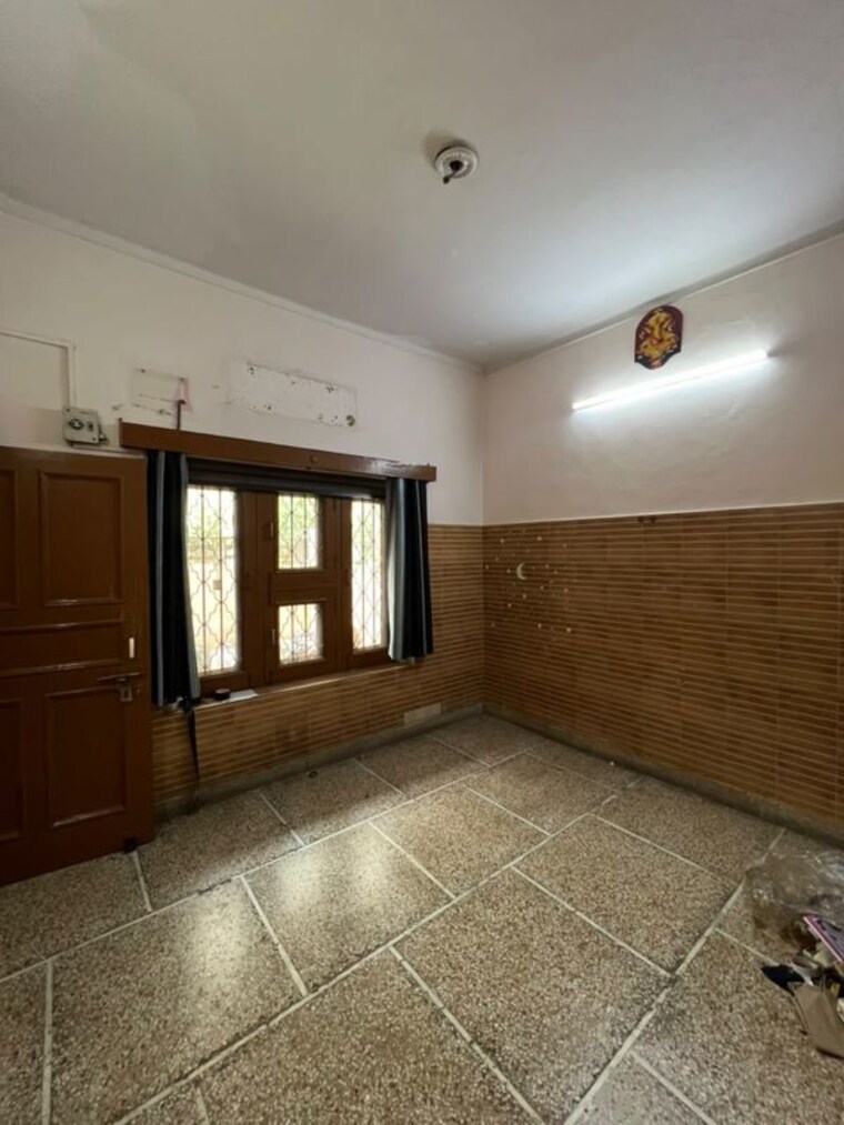 Room, sector 4 2 Bedroom 1452 Sq.Ft. Independent House In Sector 4 Gurgaon 10734419