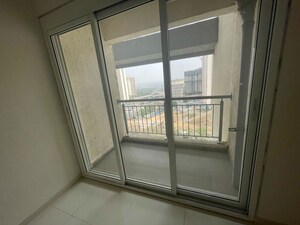 Room in 3 BHK Apartment at Godrej Emerald, Ghodbunder Road – for Rent