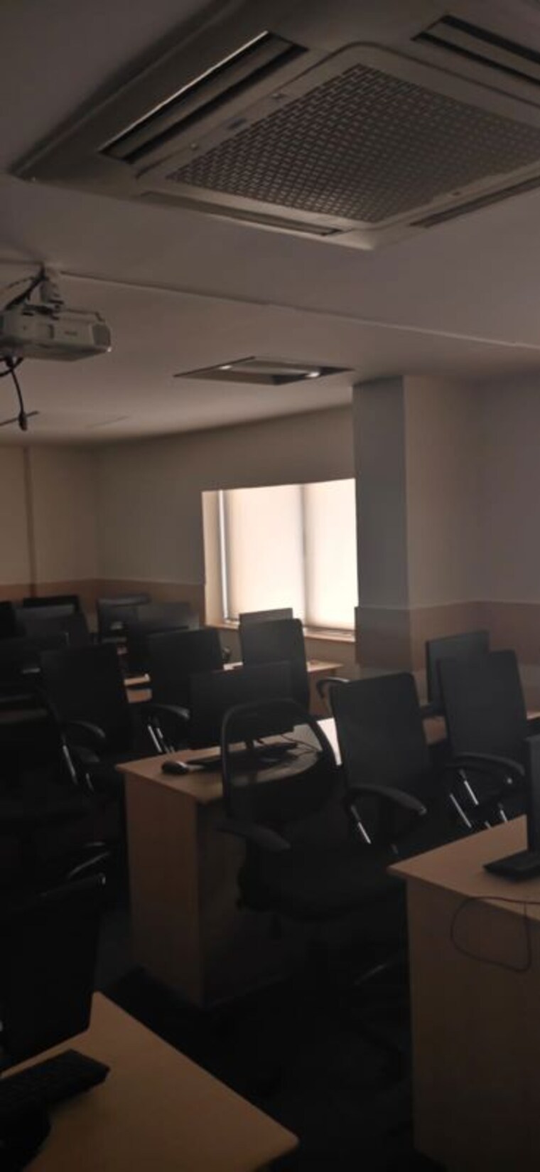 Team Area, hi tech city Commercial Office Space 2500 Sq.Ft. In Hi Tech City Hyderabad 10734410