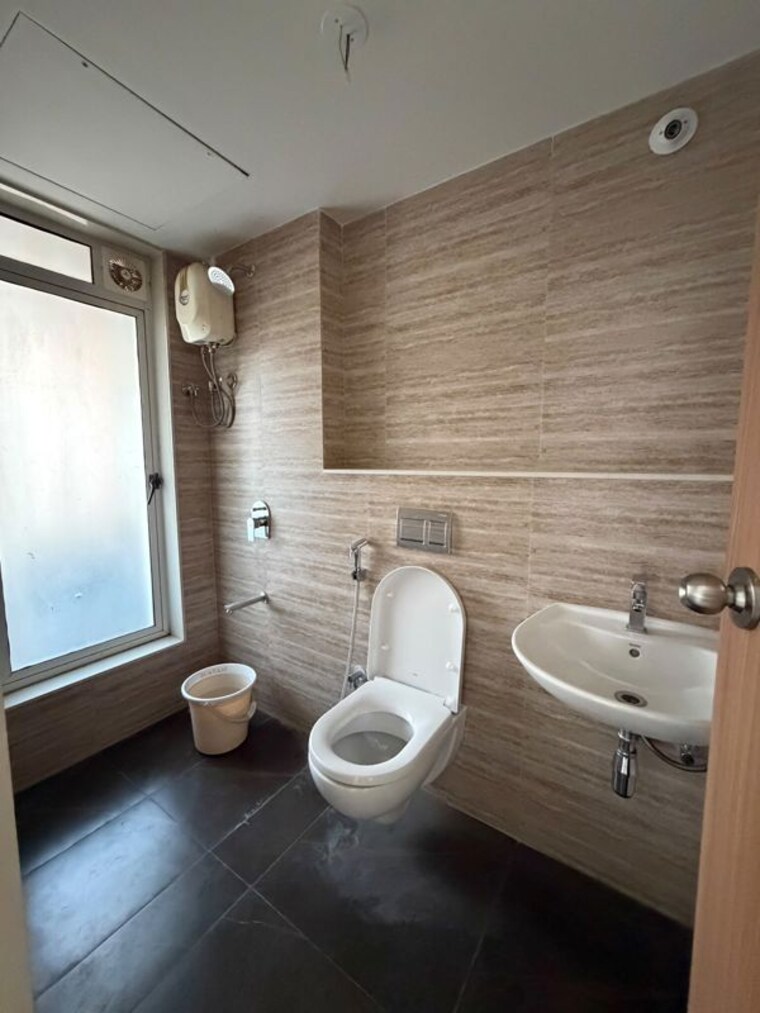Bathroom, lodha-codename-premier 2 Bedroom 656 Sq.Ft. Apartment In Dombivli East Thane 10734422