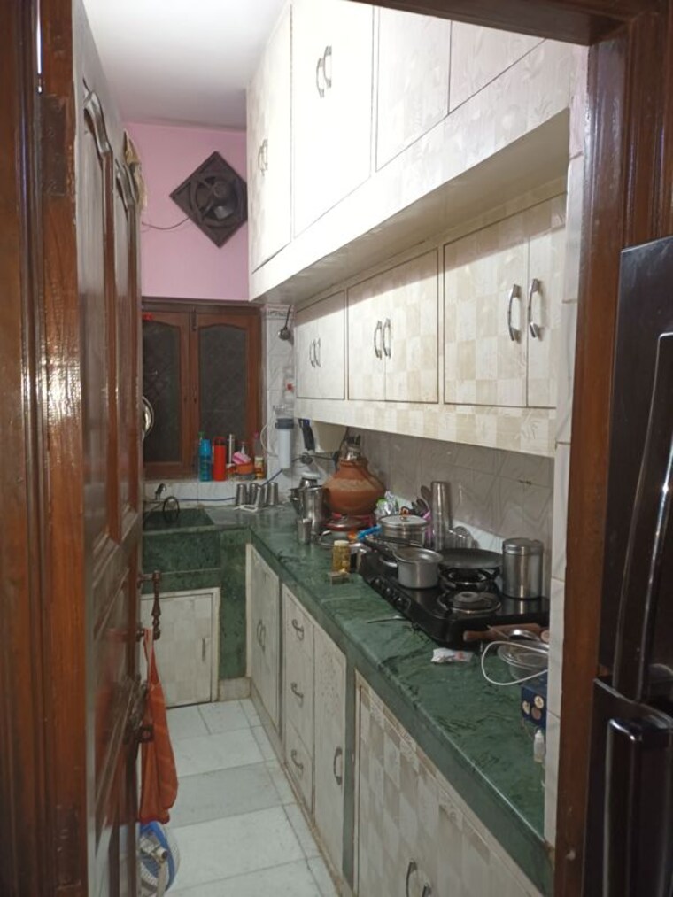 Kitchen, sector 30 3 Bedroom 62 Sq.Yd. Independent House In Sector 30 Faridabad 10734345