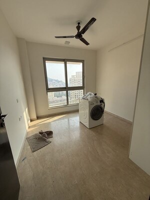 Furnished Amenities in 2 BHK Apartment at Hiranandani Atlantis, Powai – for Rent