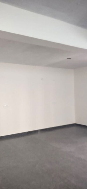 Room in  Office Space at Chanda Naik Nagar – for Rent
