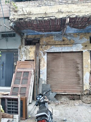  Shop For Sale in Sector 1