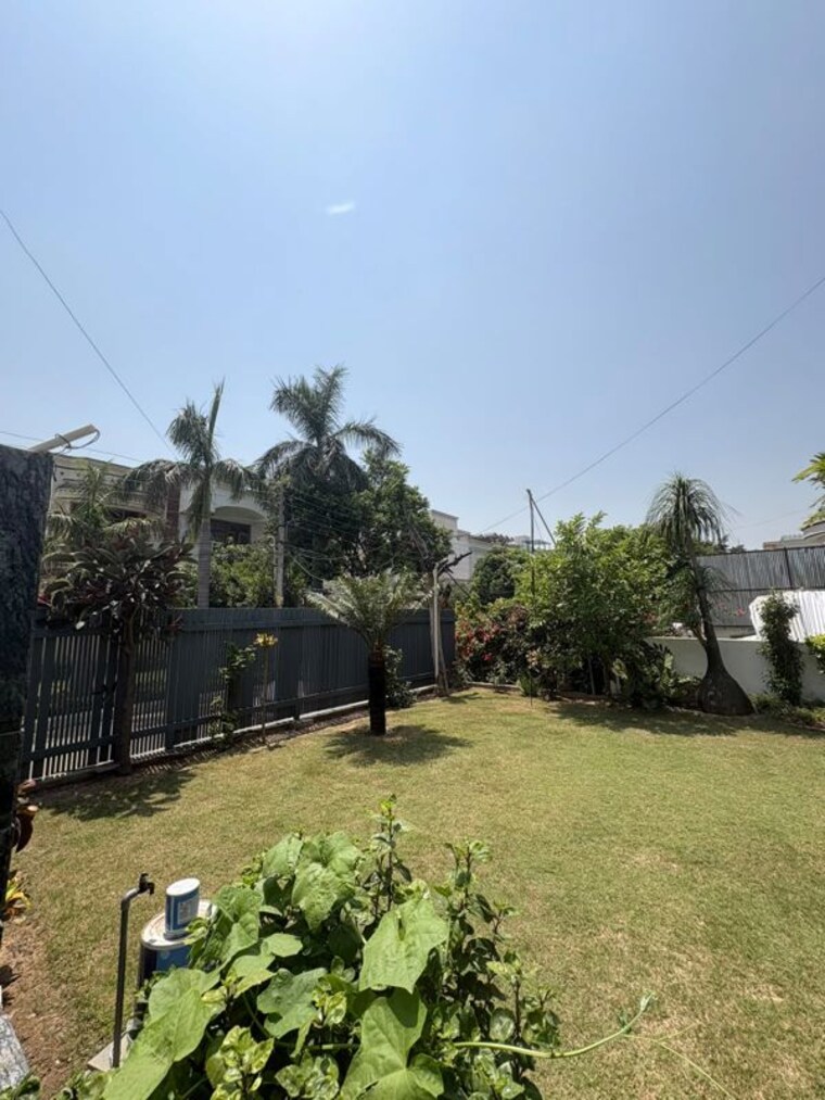 Exterior View, sector 69 5 Bedroom 500 Sq.Yd. Independent House In Sector 69 Mohali 10734483