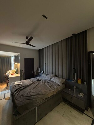Bedroom in 5 BHK Independent House at Sector 69 – for Sale