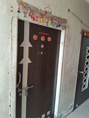 Furnished Amenities in  Apartment at Balaji Park – for Sale