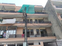 Apartment For Sale in Sector 49