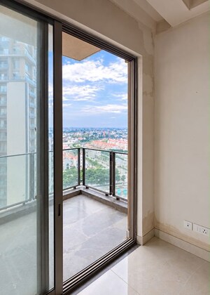 Building Lobby in 4 BHK Apartment at Shalimar Belvedere Court, Gomti Nagar – for Sale