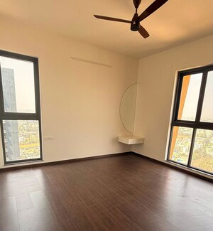 Room in 3.5 BHK Apartment at Puravankara Purva Atmosphere, Thanisandra Main Road – for Rent