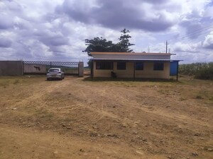 Parking in  Shop at Hindalga – for Sale