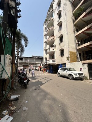  Apartment For Sale in Chinhat