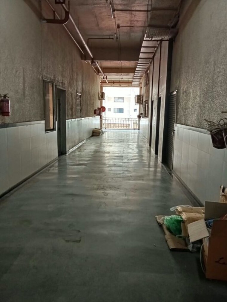  Parking, gami-industrial-park Commercial Warehouse 950 Sq.Ft. In Pawne Navi Mumbai 10734588
