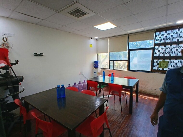 Team Area, koregaon park Commercial Office Space 3150 Sq.Ft. In Koregaon Park Pune 10734591