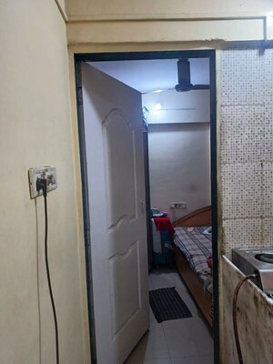 1 BHK Apartment For Rent in Kurla West