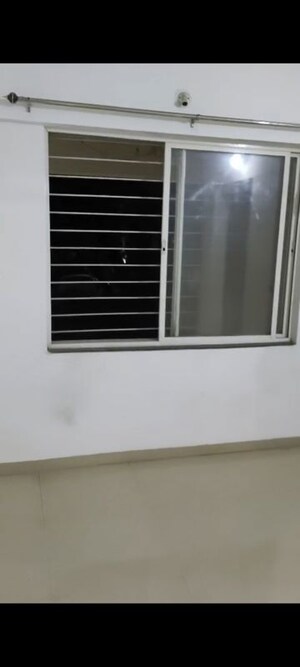 Room in 1 BHK Apartment at Kalcon Lillian, Wakad – for Rent
