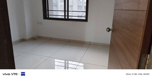 Room in 3 BHK Apartment at Kalupura – for Rent