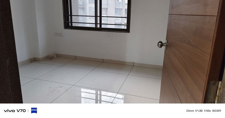 Room, kalupura 3 Bedroom 1700 Sq.Ft. Apartment In Kalupura Ahmedabad 10734701