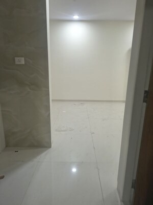 Room in 1 BHK Apartment at Sayba Crystal, Kurla – for Rent