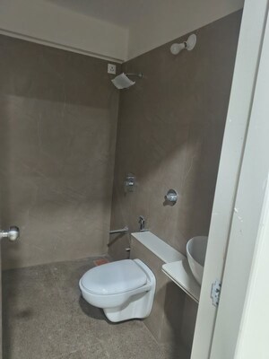 Furnished Amenities in 1 BHK Apartment at Sayba Crystal, Kurla – for Rent