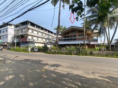 Showroom For Rent in Thammanam