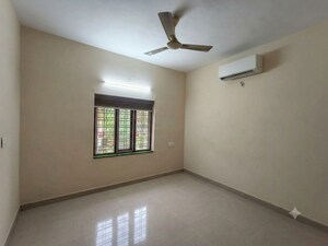 Room in  Office Space at Palarivattom – for Rent