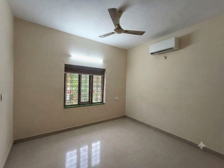 Room, palarivattom Commercial Office Space 3200 Sq.Ft. In Palarivattom Kochi 10734778