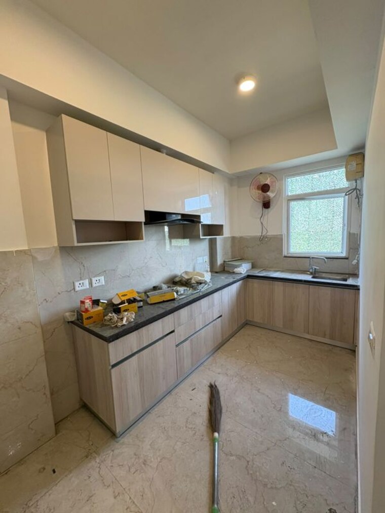 Kitchen, smart-world-orchard 3 Bedroom 1680 Sq.Ft. Apartment In Sector 61 Gurgaon 10734804