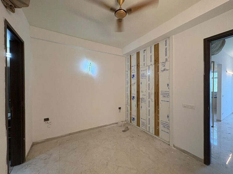 Room, smart-world-orchard 3 Bedroom 1680 Sq.Ft. Apartment In Sector 61 Gurgaon 10734804