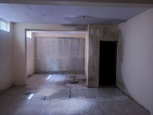 Room in  Apartment at Manorama Ganj – for Sale
