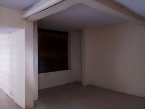 Room in  Apartment at Manorama Ganj – for Sale
