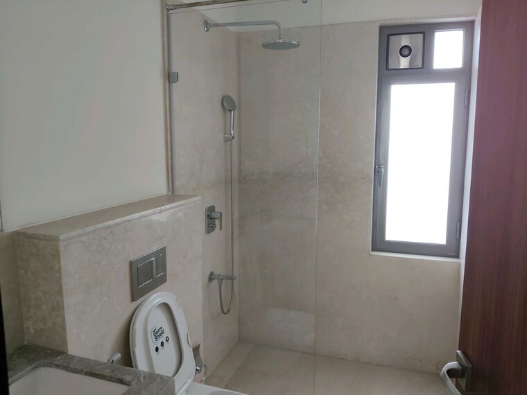 Bathroom, piramal-mahalaxmi 2 Bedroom 740 Sq.Ft. Apartment In Mahalaxmi Mumbai 10734931